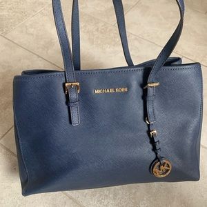 Michael Kors saffiano leather shoulder bag